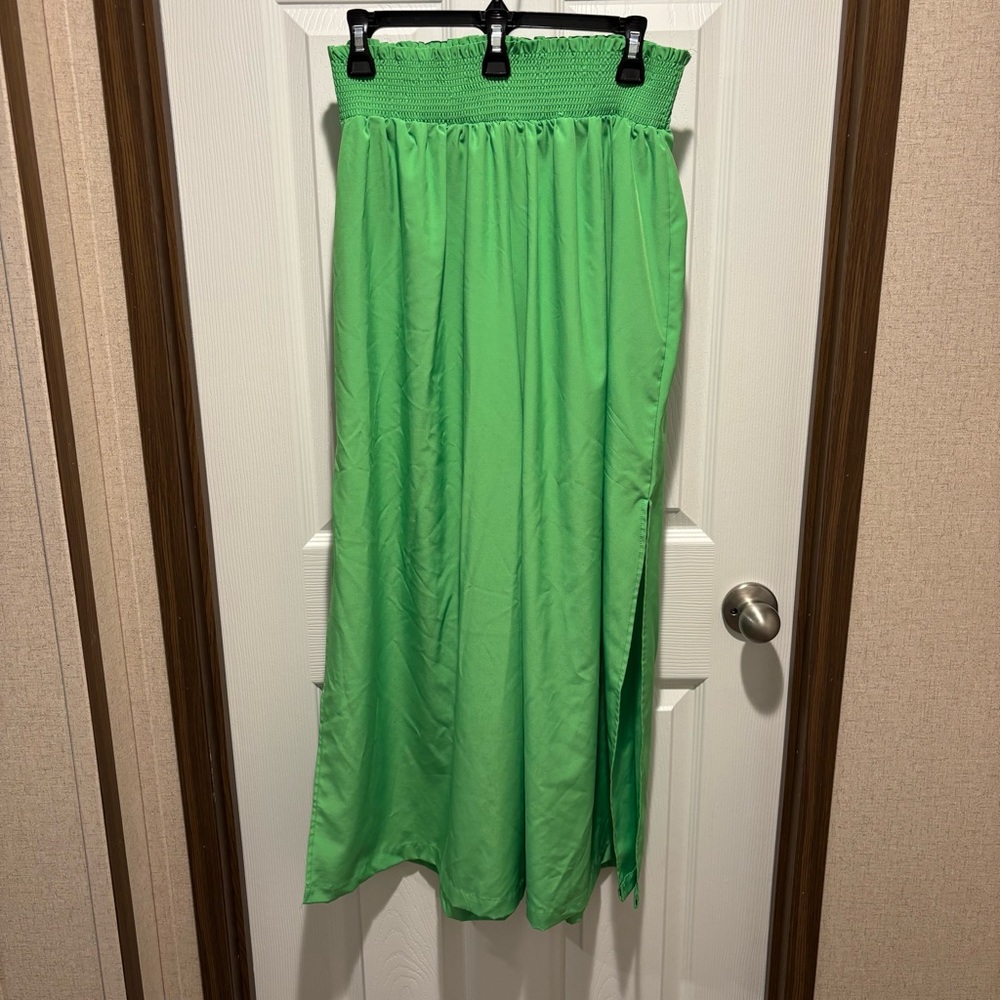 Michelle McDowell Green Pants Size Large NWT